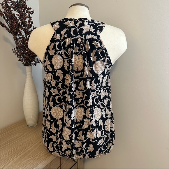 Sleeveless top - Picture 5 of 5